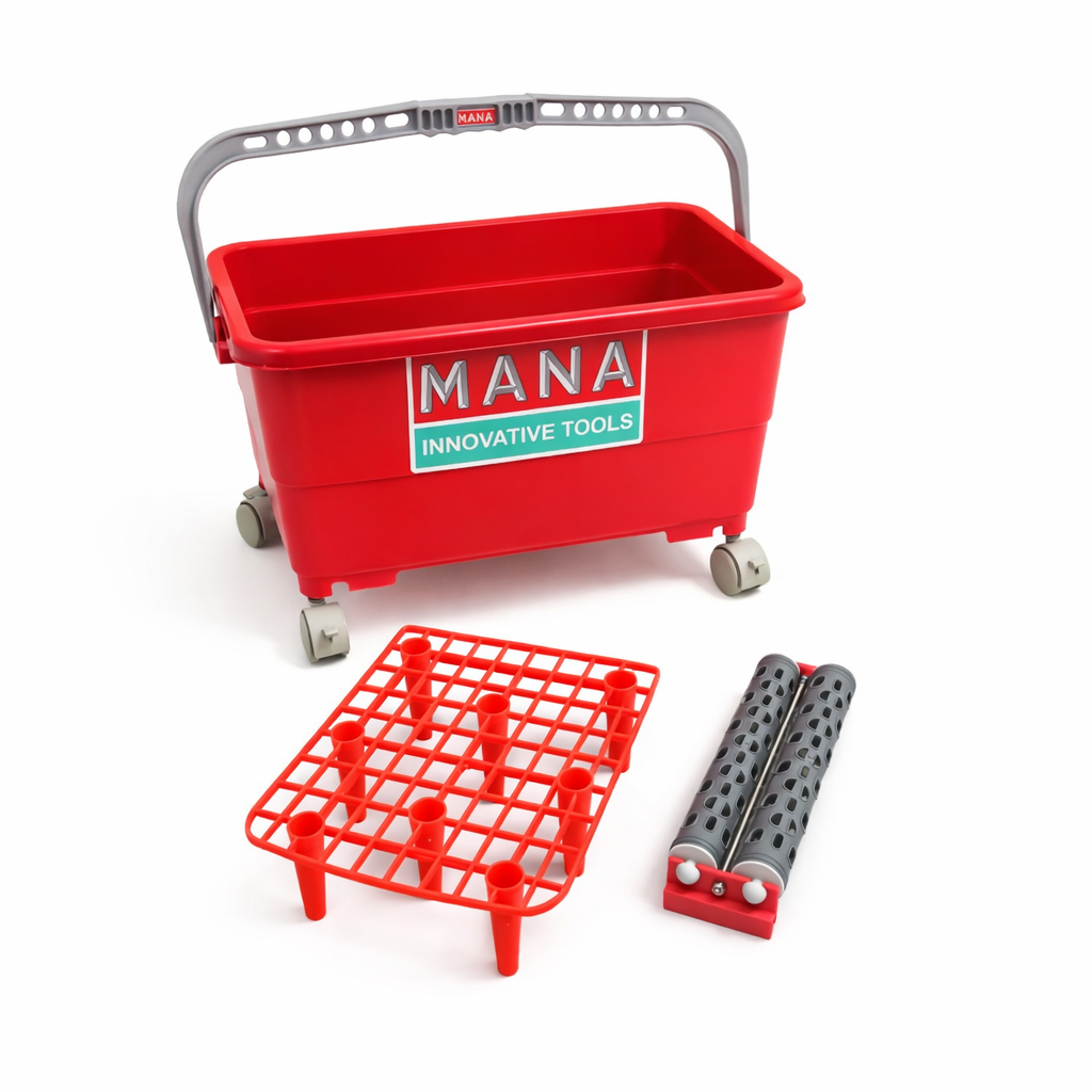 Mana BUCKET 26 LT WITH 4 WHEELS