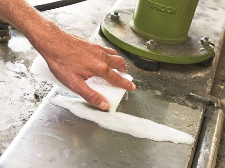 RUST OLEUM PRE-PAINT CLEANER Обезмаслител преди боя 1л