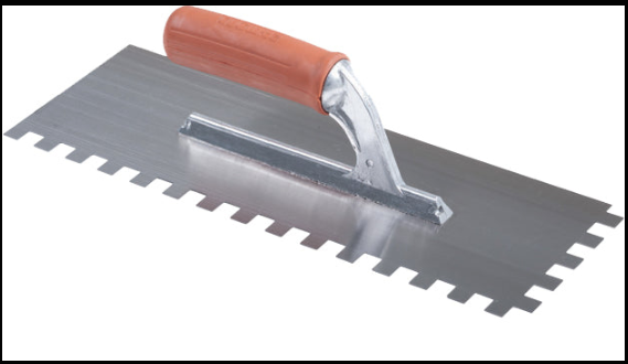 Raimondi назъбена маламашка с гумена дръжка 36×13 см, 6×6 мм