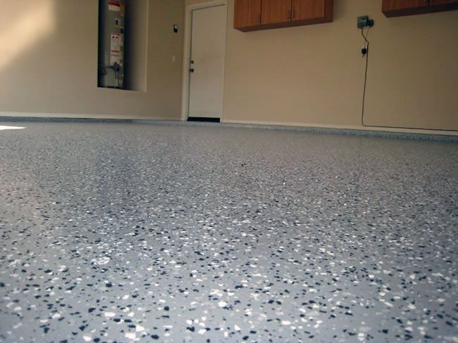 Rust-Oleum Epoxyshield — детайл на текстурата и финиша