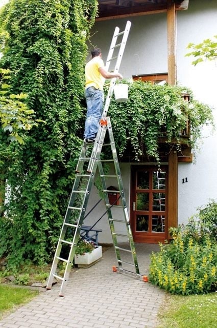 TRIBILO Трираменна алуминиева стълба със стълбищна функция