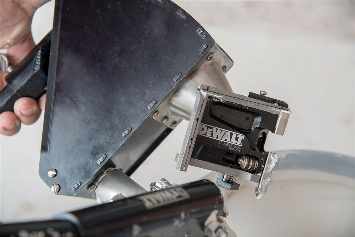 DeWALT 3.5" Ъглова Глава