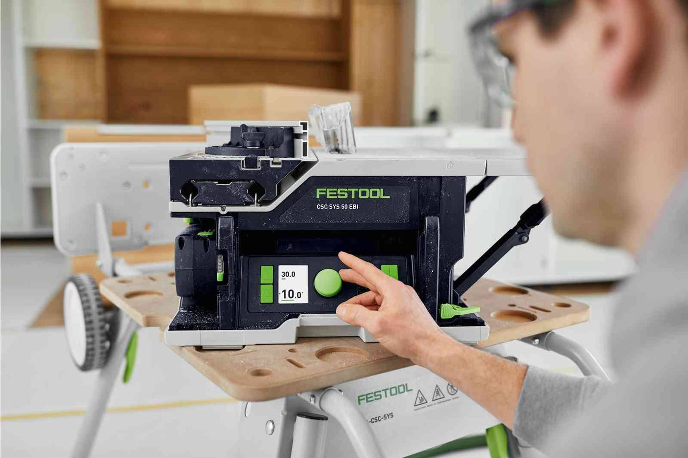 Festool Акумулаторен настолен циркуляр CSC SYS 50 EBI-Set
