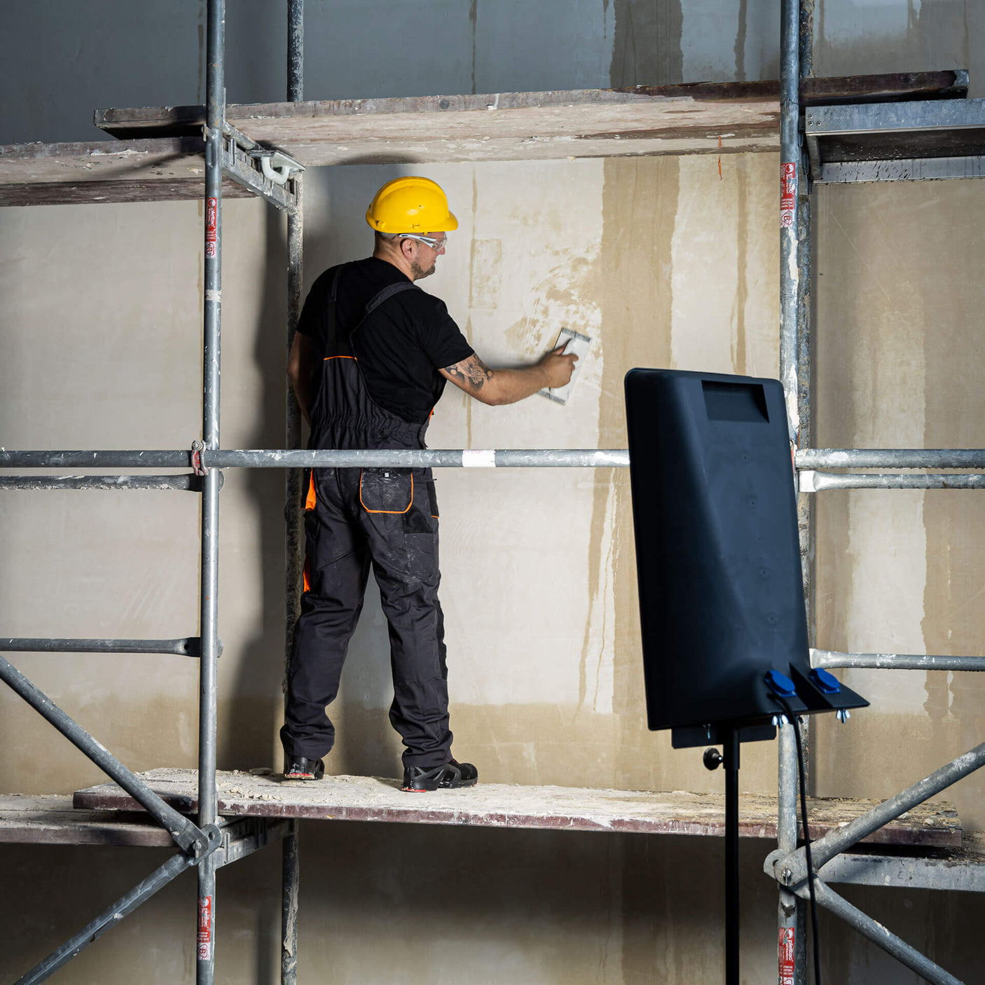 MANA Giant Floodlight 33000lm