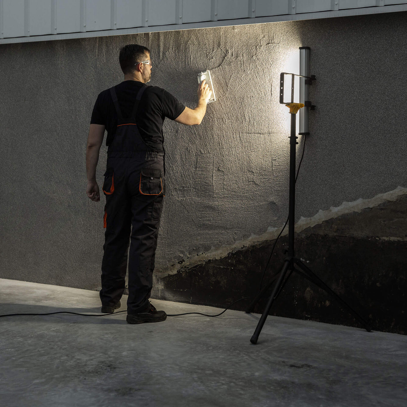 MANA Control light with tripod